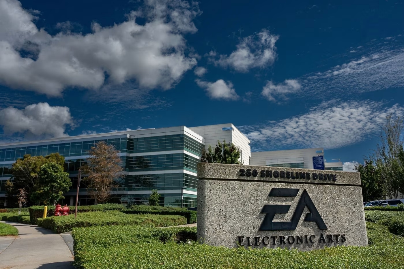 Post de Trump às 7h23 liberou financiamento de US$ 55 bilhões para compra da EA Games