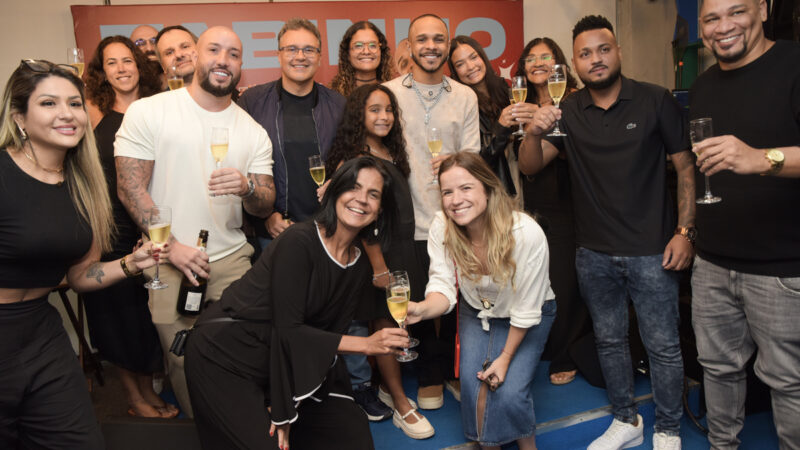Fabinho assina com Universal Music Brasil e prepara audiovisual de pagode para 2026