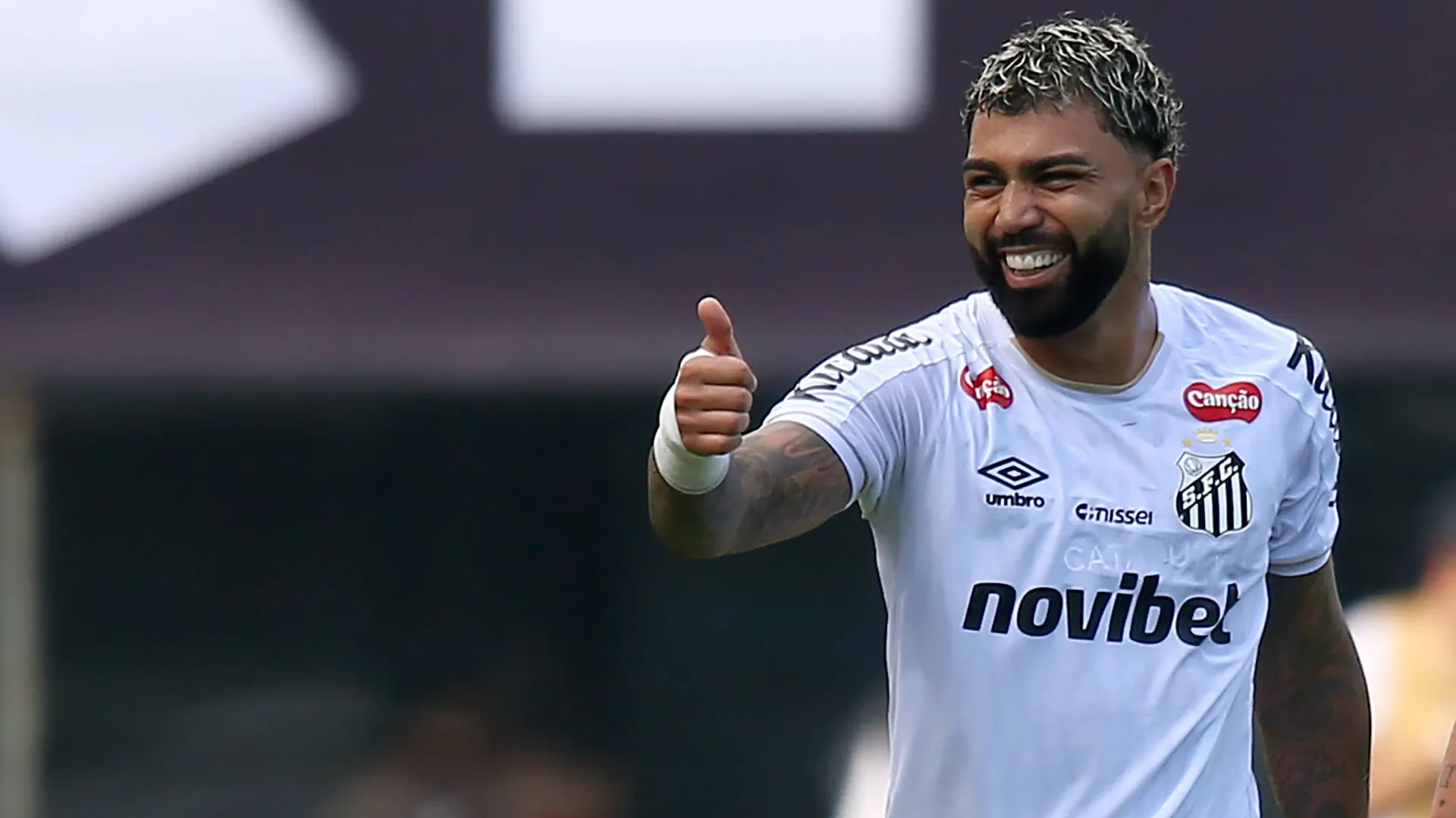 Gabigol pode superar Ricardo Oliveira e chegar ao top 3 de artilheiros do Santos