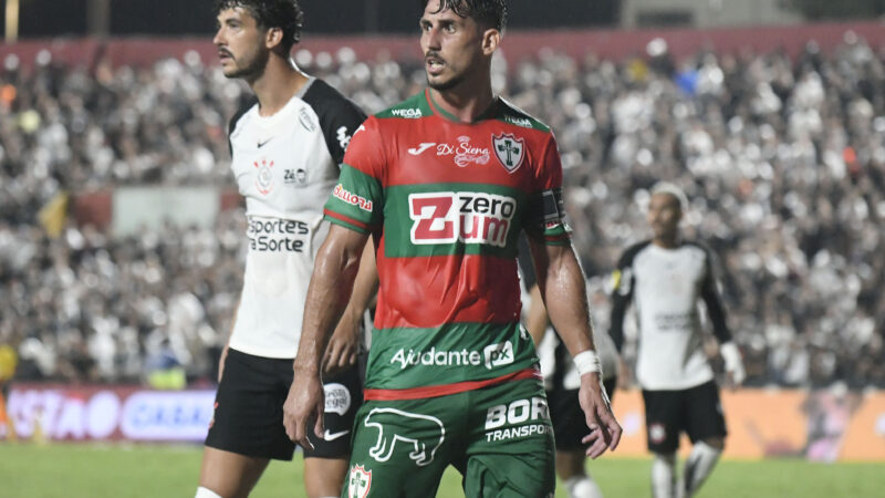 Portuguesa oficializa saída do meia Gabriel Pires para clube da Série A