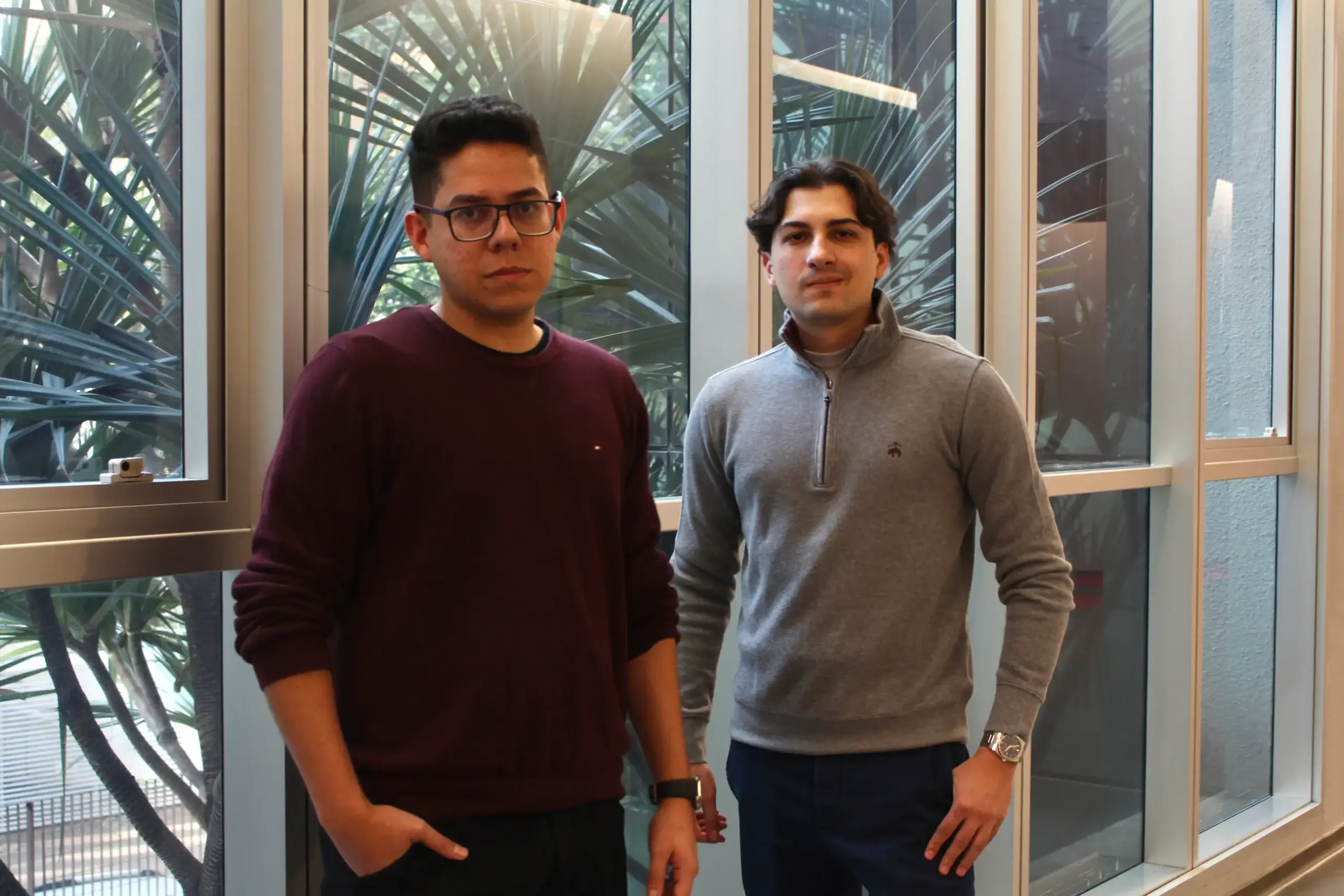 Startup brasileira de IA com oito funcionários fatura R$ 1 milhão e lança assistente para estudantes