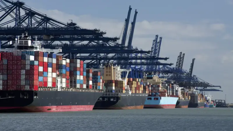 Porto de Santos: disputa por regras trava leilão do Tecon 10