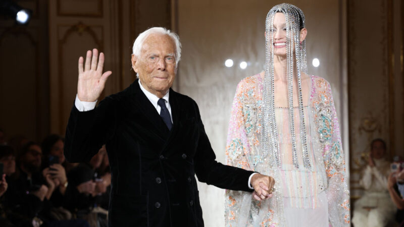 Testamento de Giorgio Armani impõe venda da empresa e deixa direção criativa em aberto