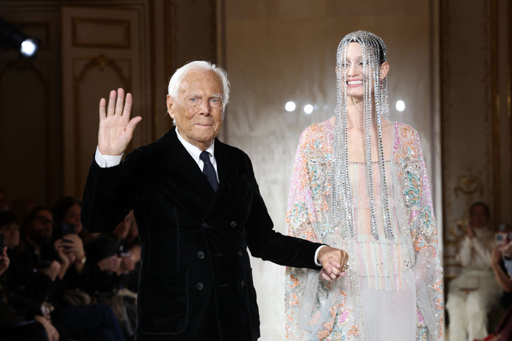Testamento de Giorgio Armani impõe venda da empresa e deixa direção criativa em aberto