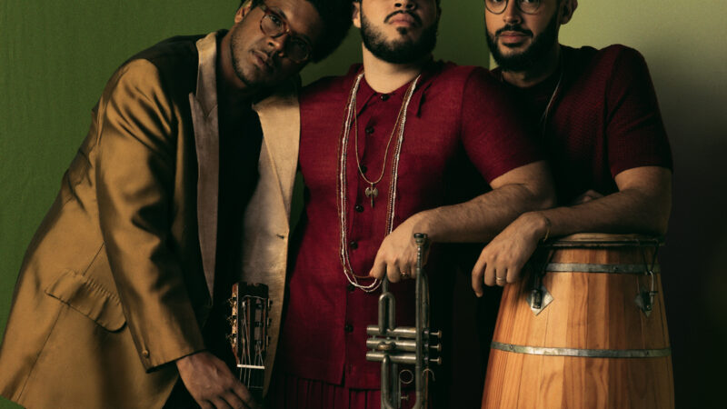 Gilsons detalham bastidores do segundo álbum “Eu Vejo Luz Em Maior Proporção Do Que Eu Vejo A Escuridão”