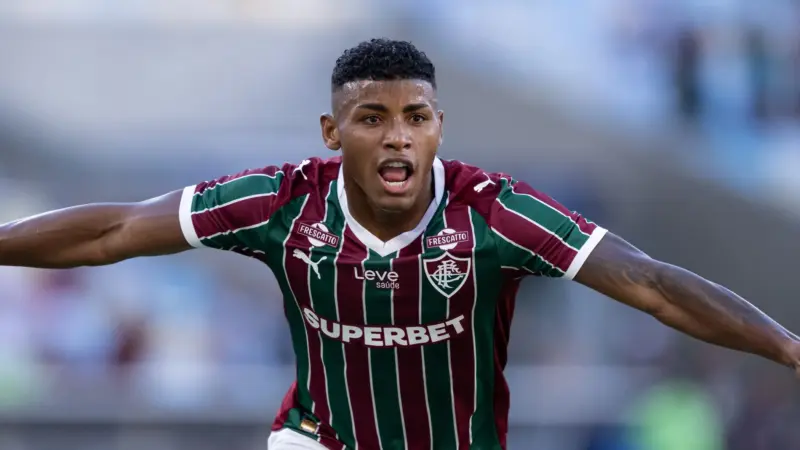 Hércules revela que recebeu proposta antes de fechar com o Fluminense e diz que era um sonho atuar pelo clube