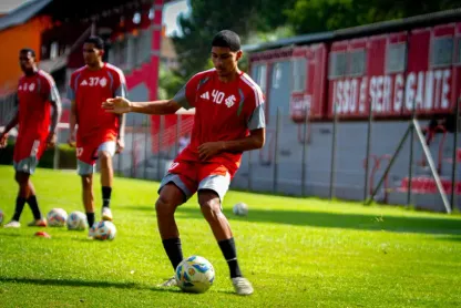 Internacional contrata promessa do Bahia e atacante opta por projeto do clube