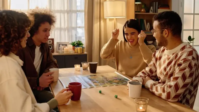 Amazon oferece UNO, Perfil Express e outros jogos de cartas e tabuleiro a partir de R$ 8,91