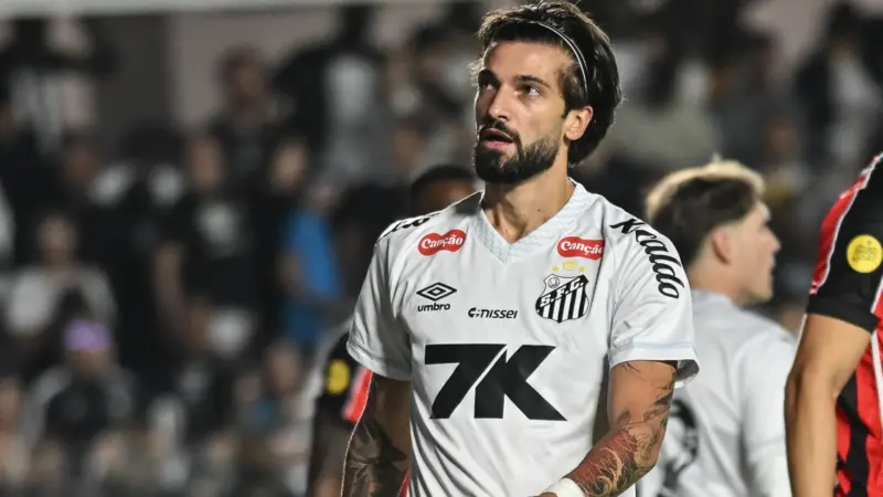 Lautaro Díaz perde espaço no Santos e tem minutagem reduzida em 2026