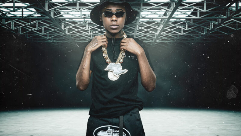 MC Meno K, o artista masculino mais ouvido do Brasil, fecha acordo com a Warner Music