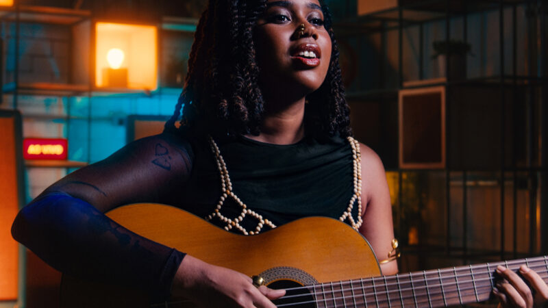 Som Livre lança “Slap Sessions” e estreia projeto acústico com Melly em seu estúdio