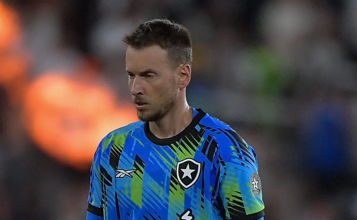 Corinthians tem sinal positivo de Neto, mas questões extracampo freiam negociação, diz jornalista