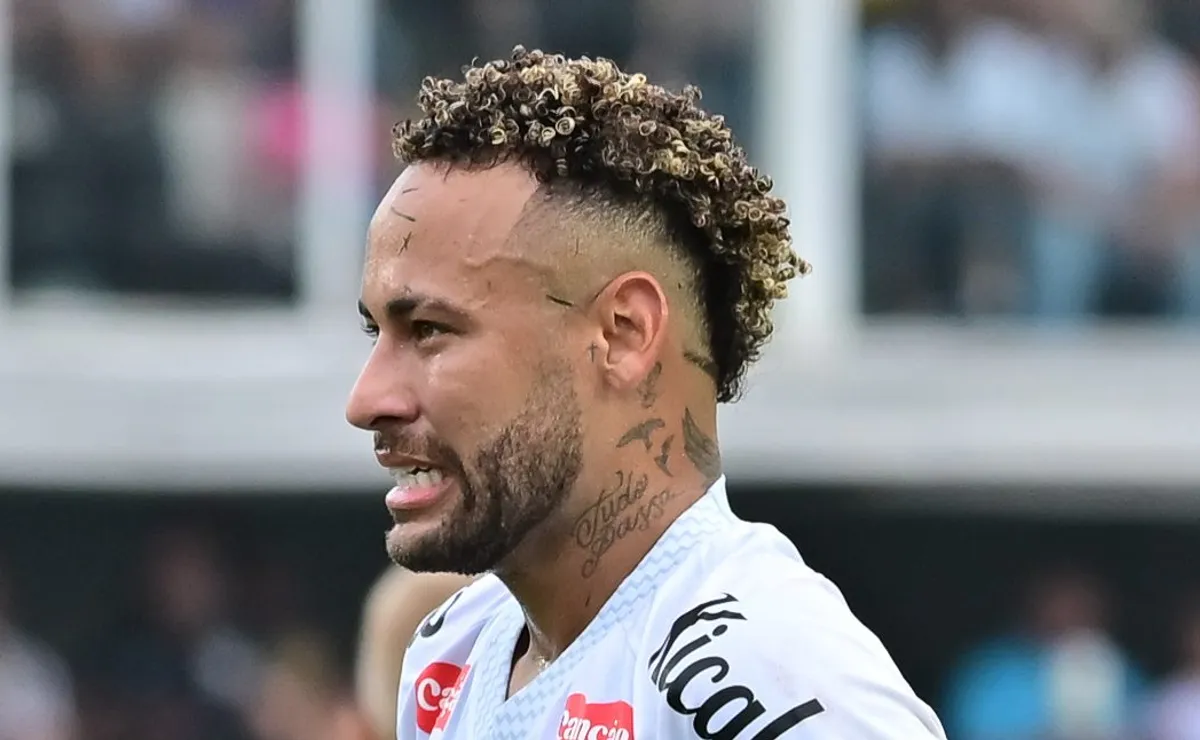 Neymar diz estar chateado por não ser convocado por Ancelotti e mantém foco na Copa do Mundo