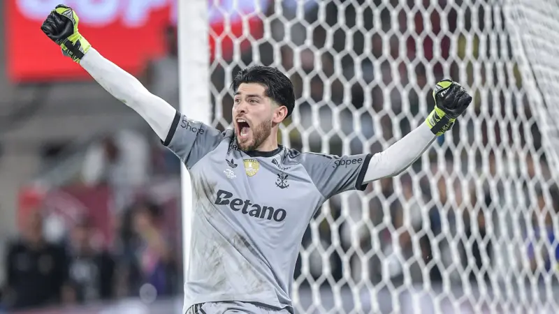 Diego Alves reconhece peso histórico de Agustín Rossi no Flamengo e o classifica como ídolo