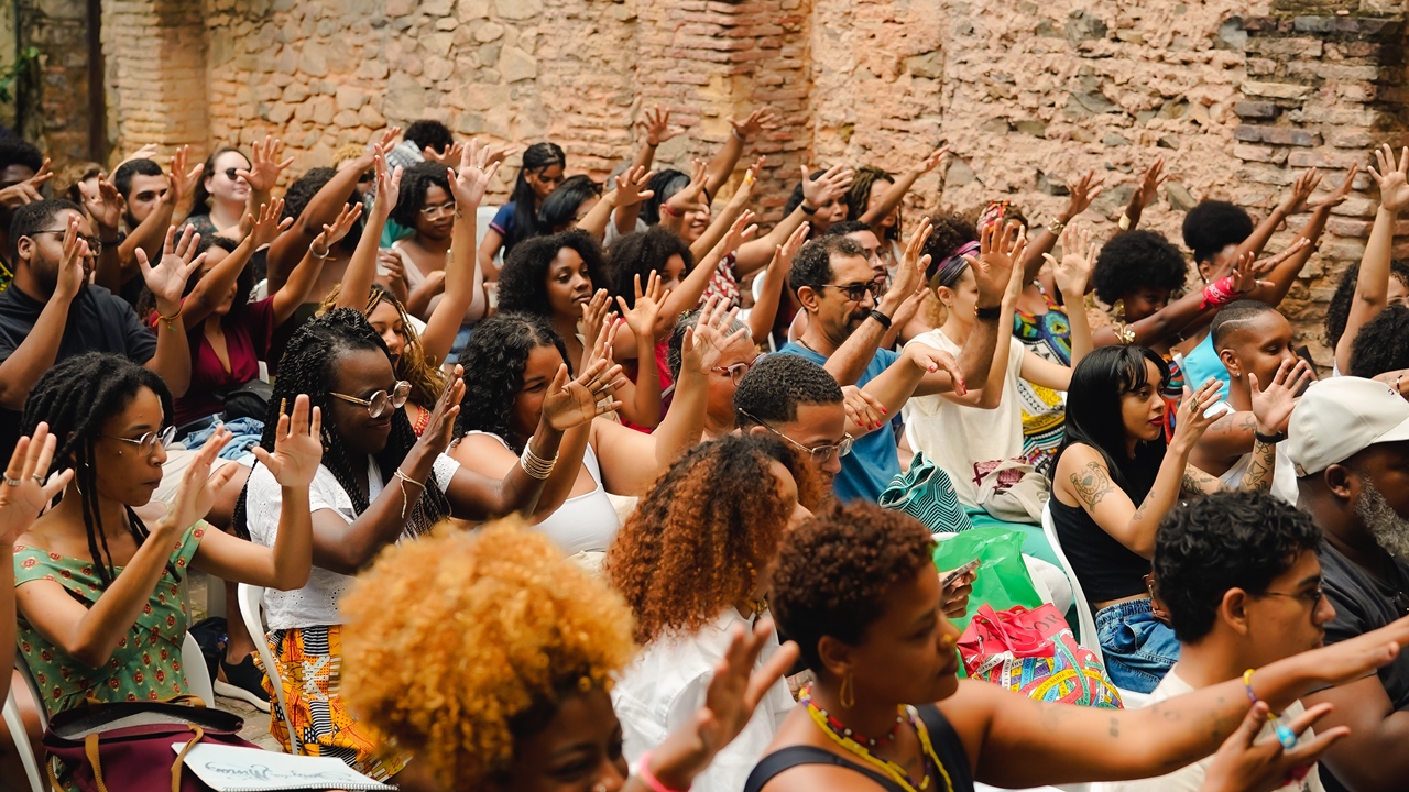 Slam das Minas Bahia lança cartilha e abre comemorações dos 9 anos em Salvador