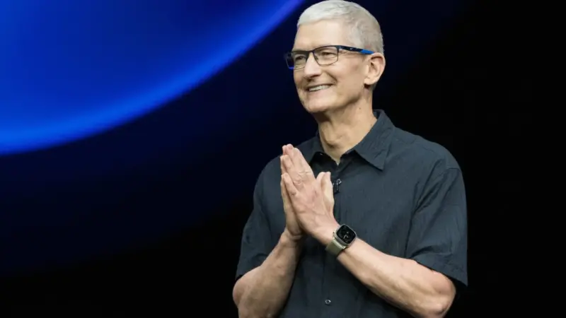Tim Cook diz que Steve Jobs lhe pediu para não imitar suas decisões: “Nunca pergunte o que eu faria”