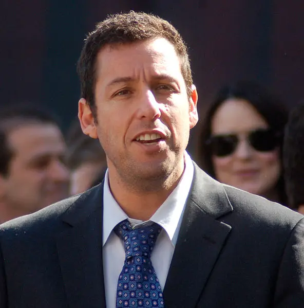 Forbes aponta queda nos salários das maiores estrelas de Hollywood; lista de 2025 soma US$ 590 milhões