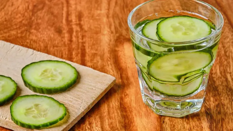 Água de pepino: bebida simples e refrescante que agrega hidratação e nutrientes