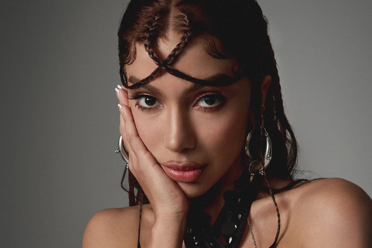 Anitta lança single “Pinterest” com influência do samba e da MPB