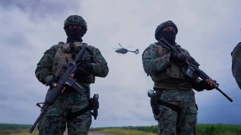 Colômbia acusa Equador de bombardeio; presidente equatoriano afirma que ação ocorreu em solo do país
