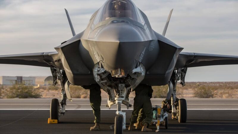 F-35 atingido pela primeira vez em combate durante operações sobre o Irã