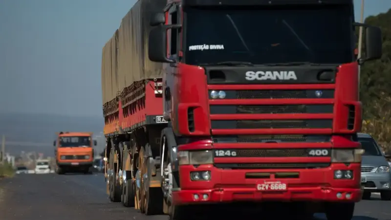 Governo propõe subvenção de R$ 1,20 por litro de diesel após impasse sobre ICMS