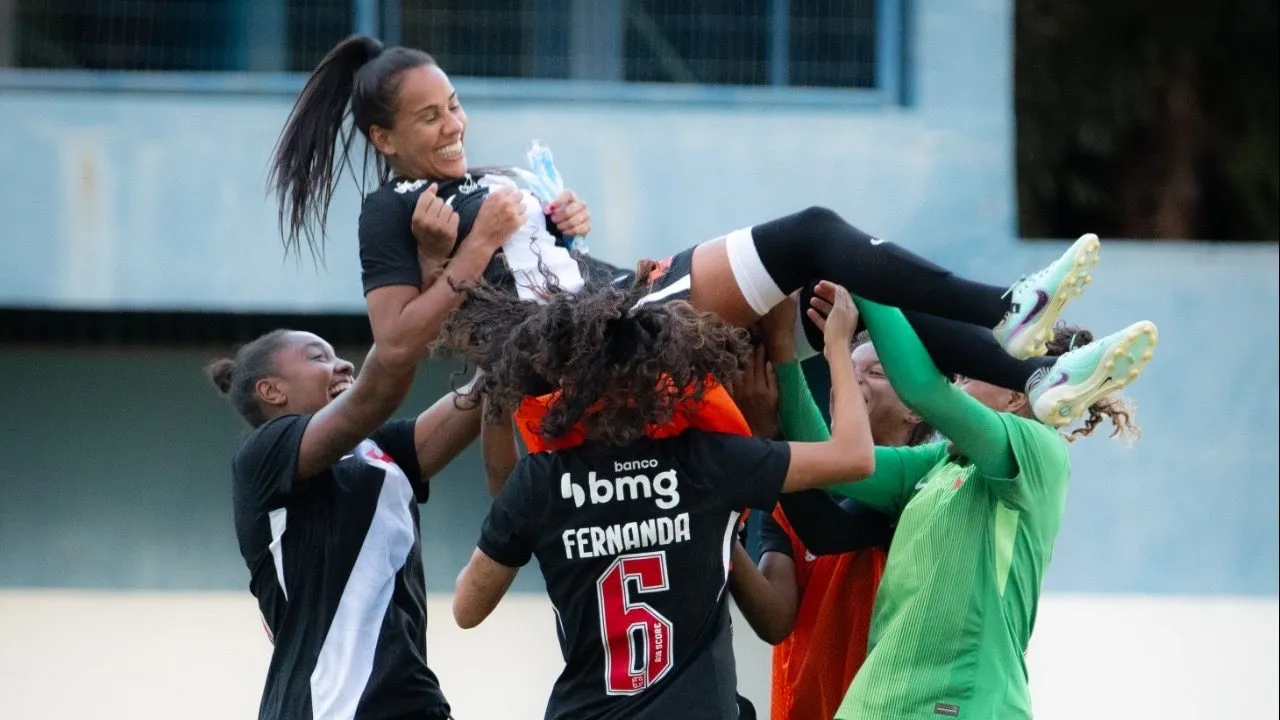 Vasco vence Pérolas Negras por 4 a 0 e assume liderança da Série A2 do Brasileiro Feminino
