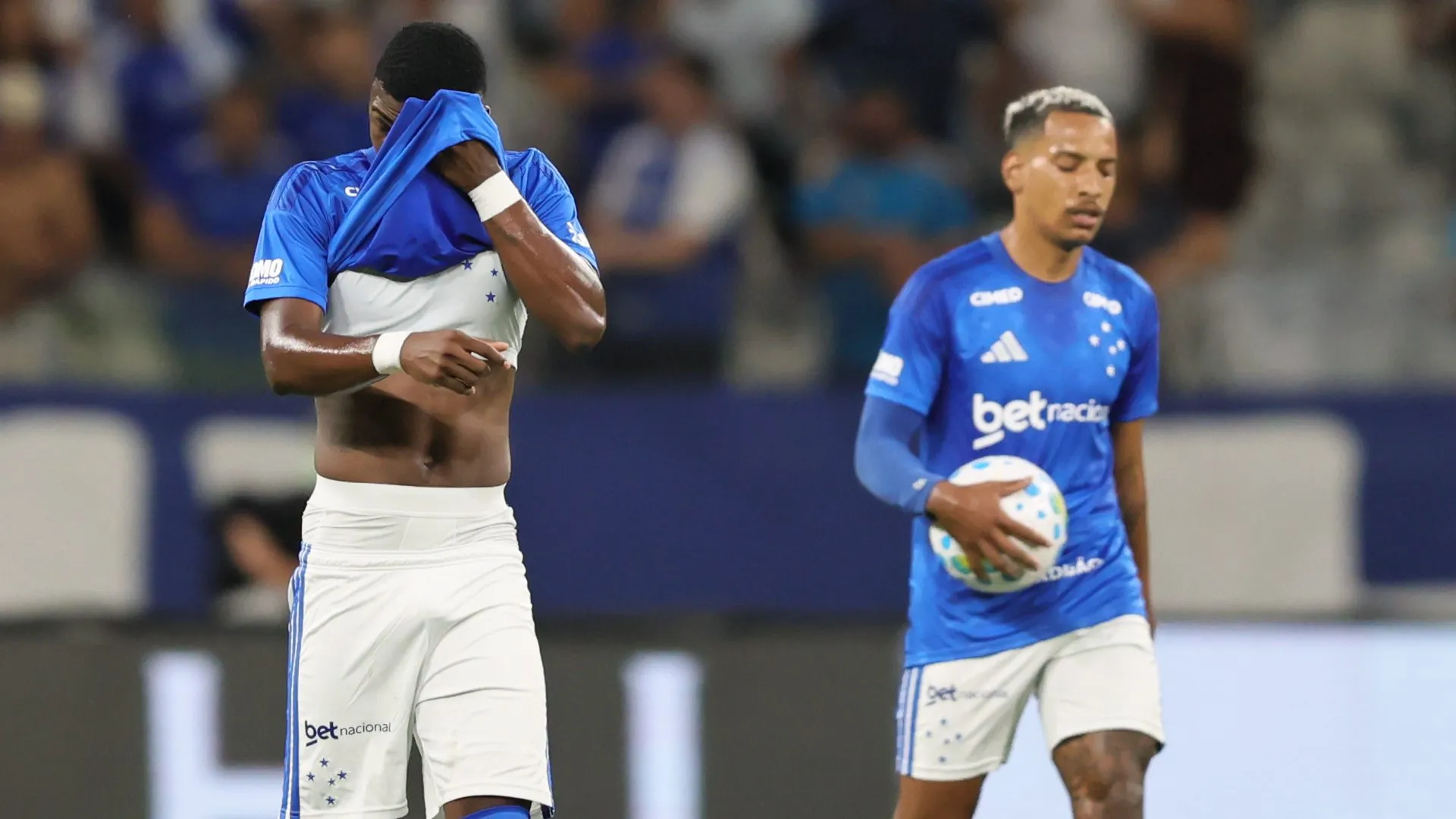 Sem Matheus Pereira e Zapelli, Athletico e Cruzeiro se reencontram na Arena da Baixada