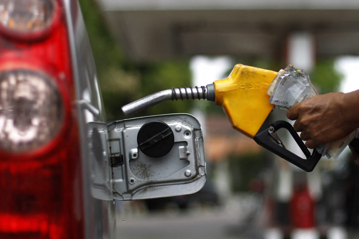 Diesel sobe no mercado internacional e Brasil importa um quarto do que consome