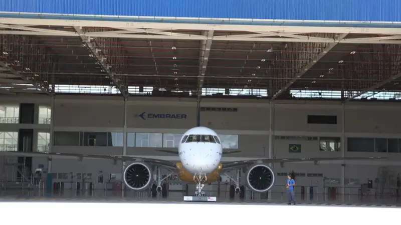 Azul recebe primeiro Embraer E195-E2 de 2026 e reforça foco em eficiência operacional