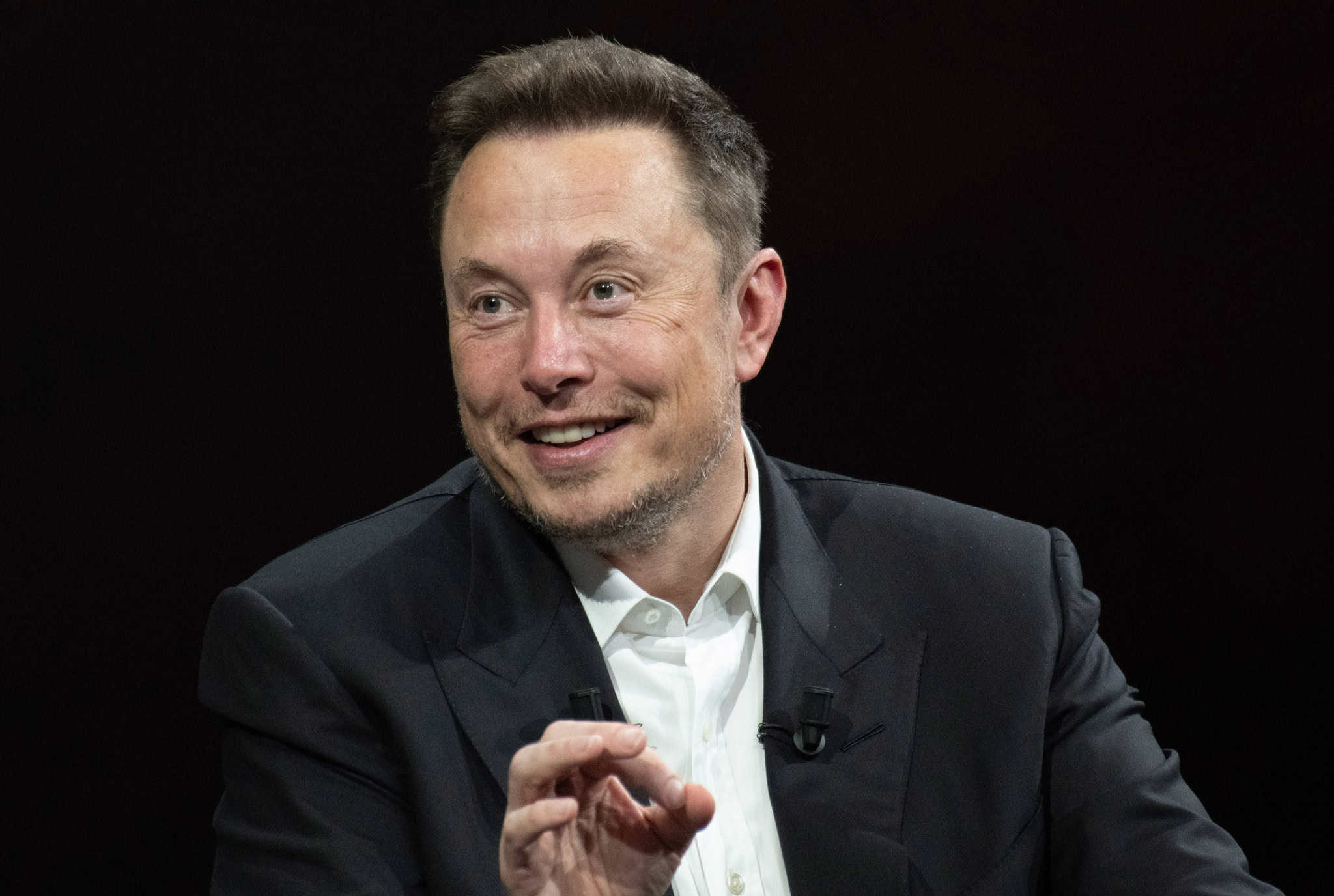 Zuckerberg ofereceu apoio a Musk em ações do DOGE e conversas sobre compra da OpenAI aparecem em documentos