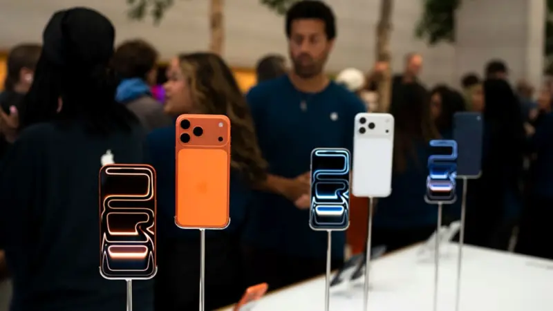 iPhone de 20 anos pode trazer tela curva “infinita”, afirma rumor