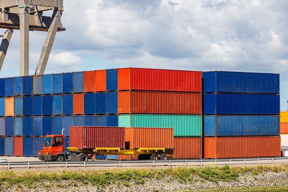 Governo libera R$ 15 bilhões em crédito para empresas afetadas por tarifas e guerra no Oriente Médio