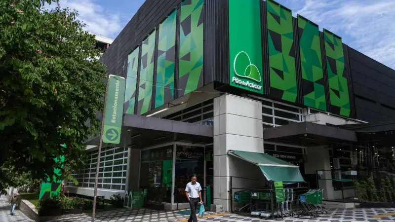 GPA negocia repactuação de dívidas de curto prazo após contratar Munhoz Advogados