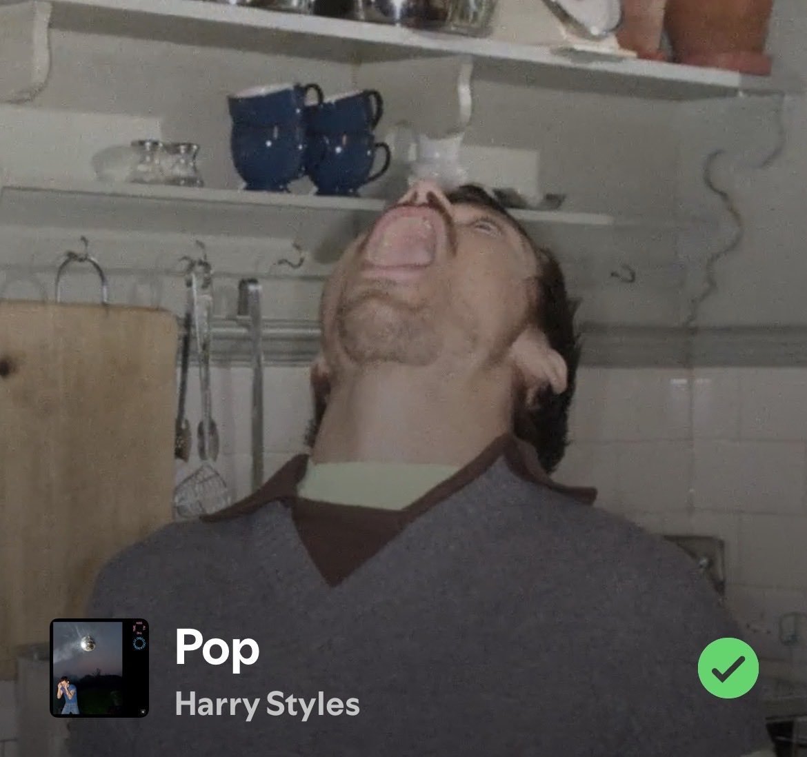 Fãs interpretam duplo sentido sexual em “Pop”, faixa do novo álbum de Harry Styles