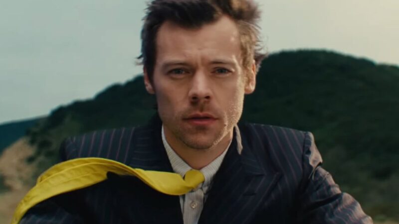 Harry Styles estreia novo álbum em primeiro lugar na Billboard 200 e repete feito raro