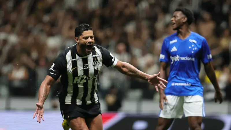 Hulk projeta final entre Cruzeiro e Atlético-MG e diz confiar em mais um título