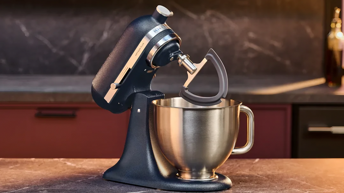 KitchenAid lança Artisan Plus, atualização considerada a maior desde 1955