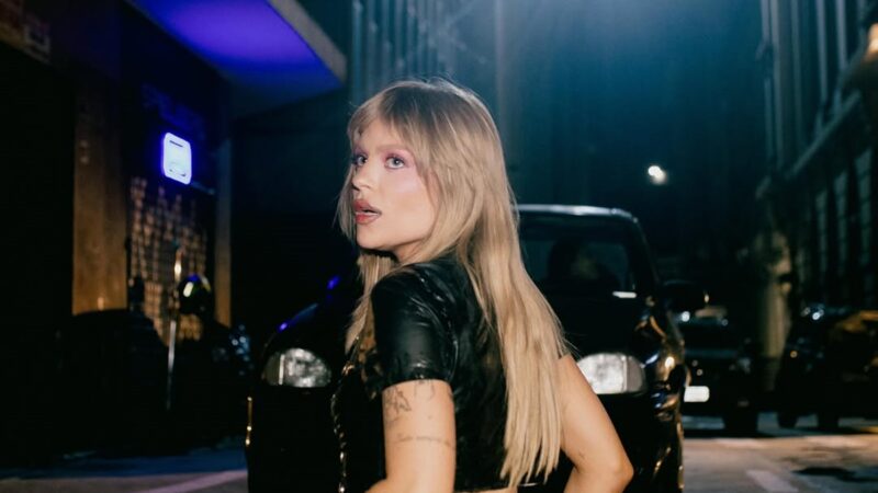 Luísa Sonza rebate críticas sobre duração do single “Telefone” após lançar clipe