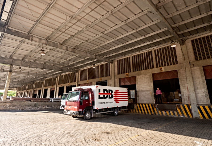 LDB Transportes participa da Feira da Indústria da FIEC e apresenta soluções logísticas