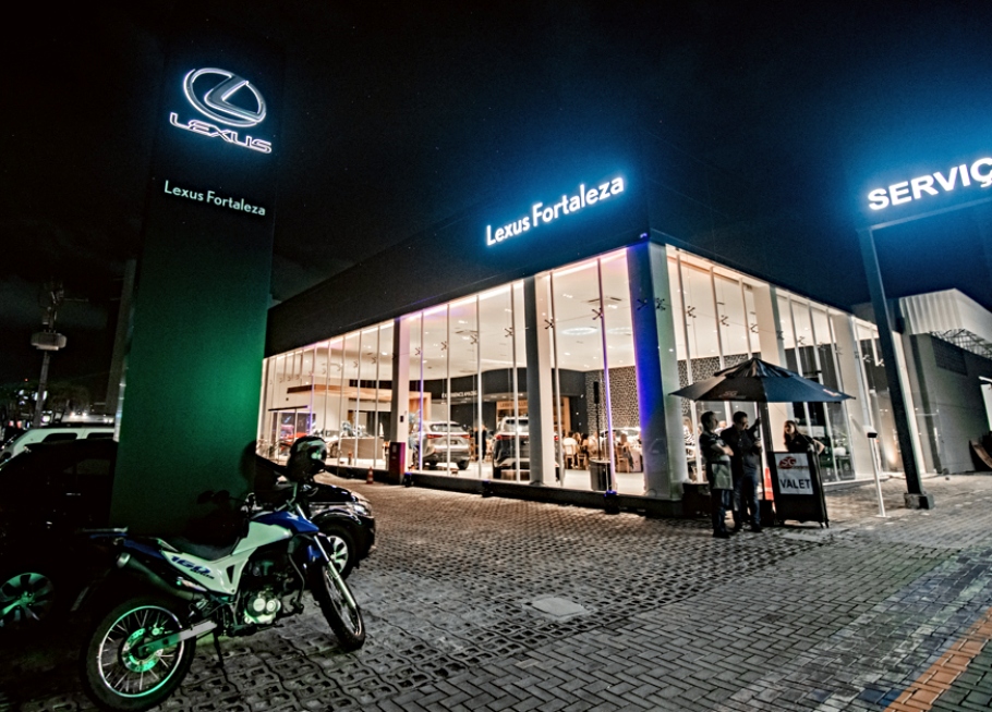Lexus Fortaleza promove noite exclusiva que reúne gastronomia, design e sofisticação