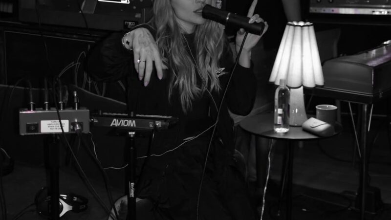 Luísa Sonza pode ter revelado o título do novo álbum após interação nas redes