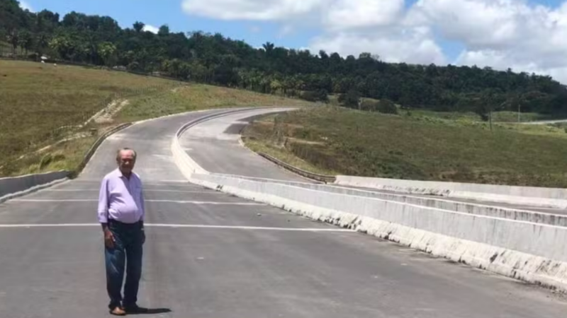 Luiz Pereira, fundador da Construtora L. Pereira, completa 95 anos e mantém influência na infraestrutura do Nordeste