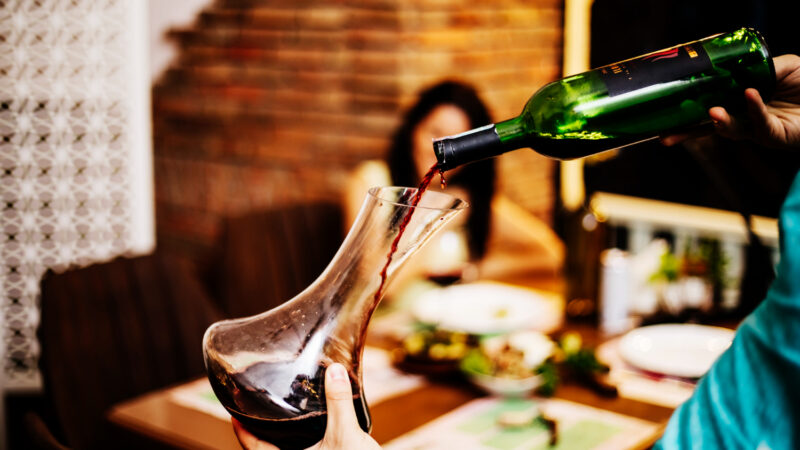 Mercado de vinho no Brasil fatura mais de R$ 21 bilhões em meio à concorrência acirrada