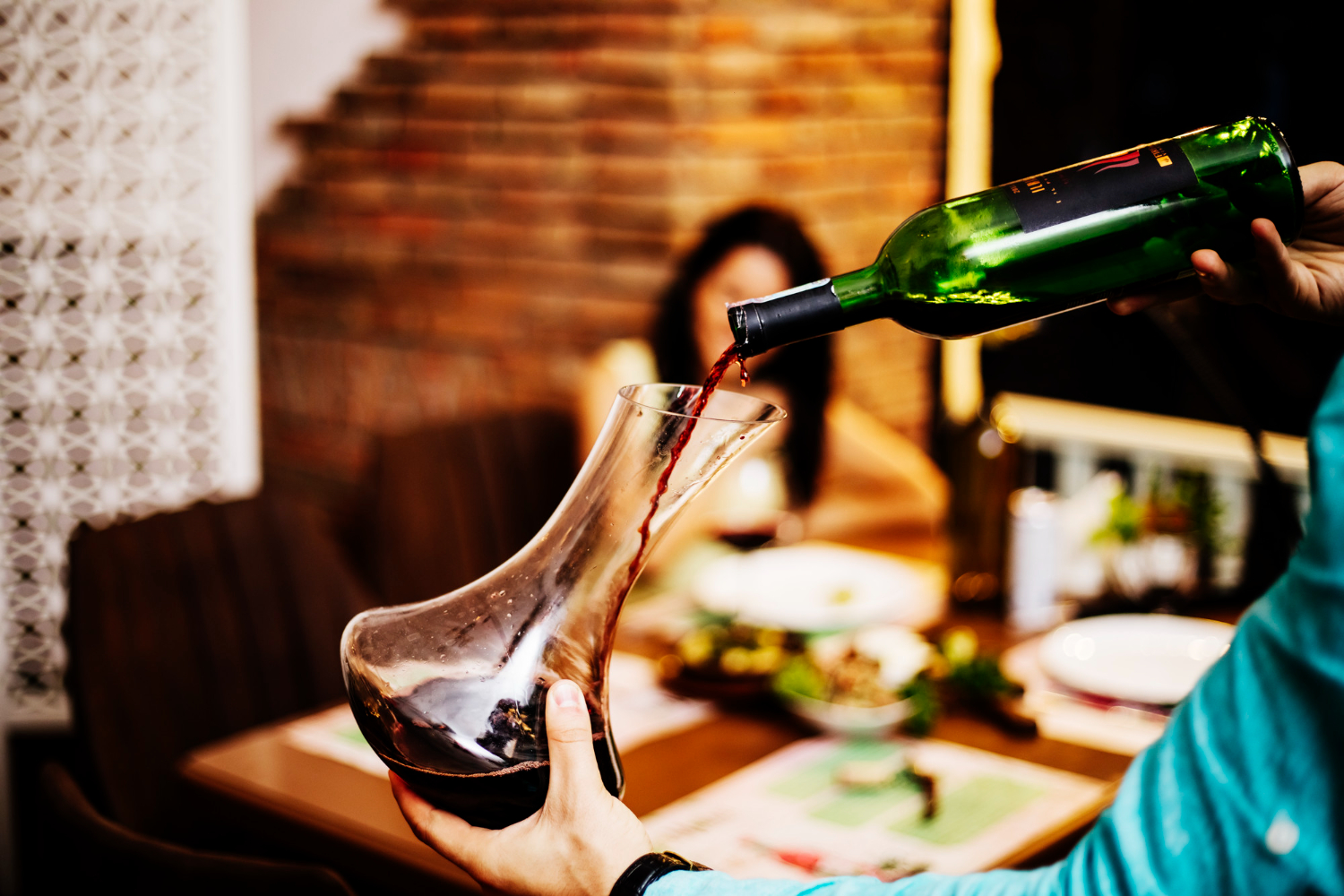 Mercado de vinho no Brasil fatura mais de R$ 21 bilhões em meio à concorrência acirrada
