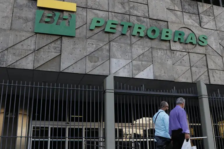 Petrobras diz buscar proteger consumidor brasileiro diante da alta do petróleo e de instabilidade geopolítica