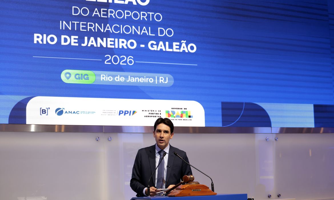 Governo mira leilão do Aeroporto de Brasília em novembro, diz ministro