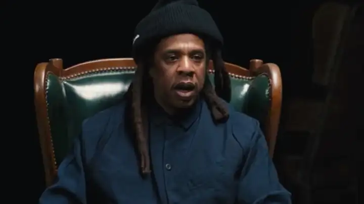 Jay-Z responde críticas a bilionários: “A moralidade não é definida por uma quantia de dólares”