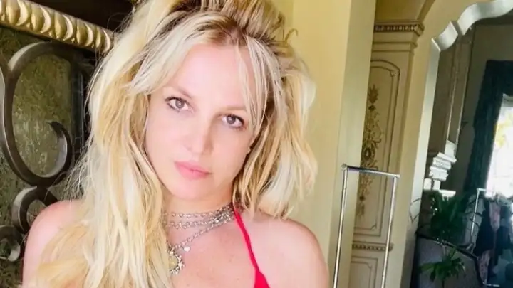 Britney Spears se manifesta nas redes após prisão por suspeita de dirigir alcoolizada
