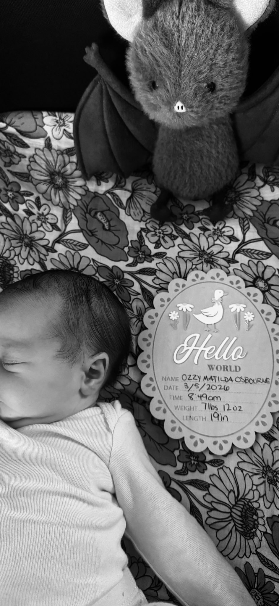 Jack Osbourne anuncia nome da filha em homenagem ao pai, Ozzy Osbourne